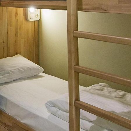 Dream Hostel Lviv Bagian luar foto