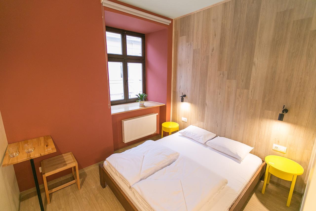 Dream Hostel Lviv Bagian luar foto